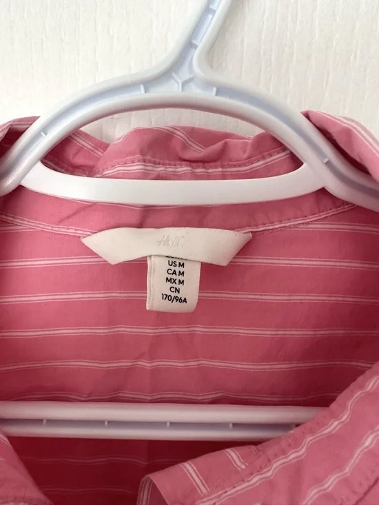EUC Oversized Pink & White Pinstripe Button Down Cotton Boyfriend Shirt - Medium - Picture 4 of 9